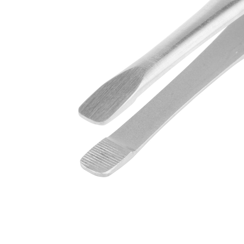 [DK]Ciliapincet DOUGLAS, nærbillede